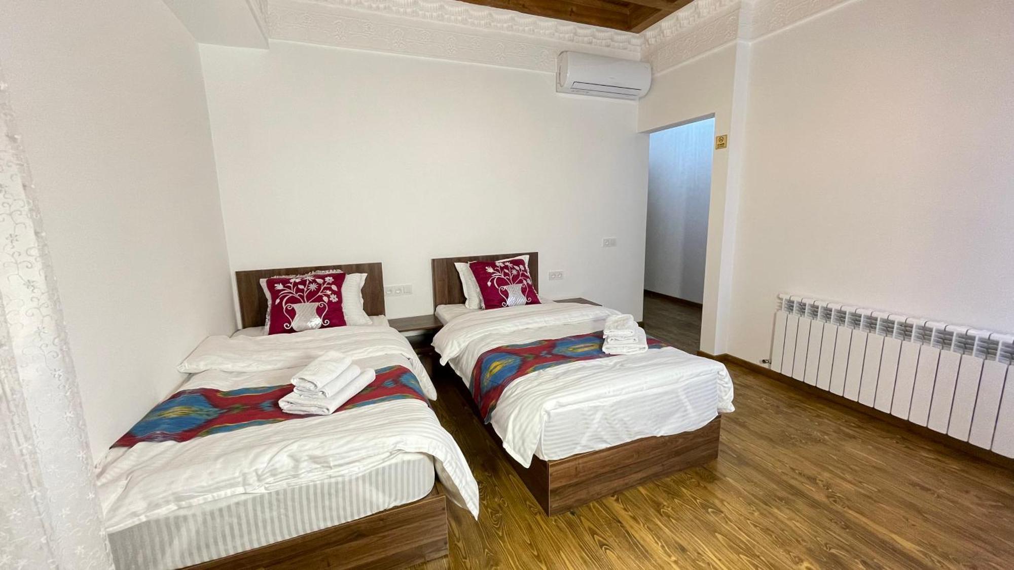 Mahbubakhon Guest House In Old City 부하라 외부 사진