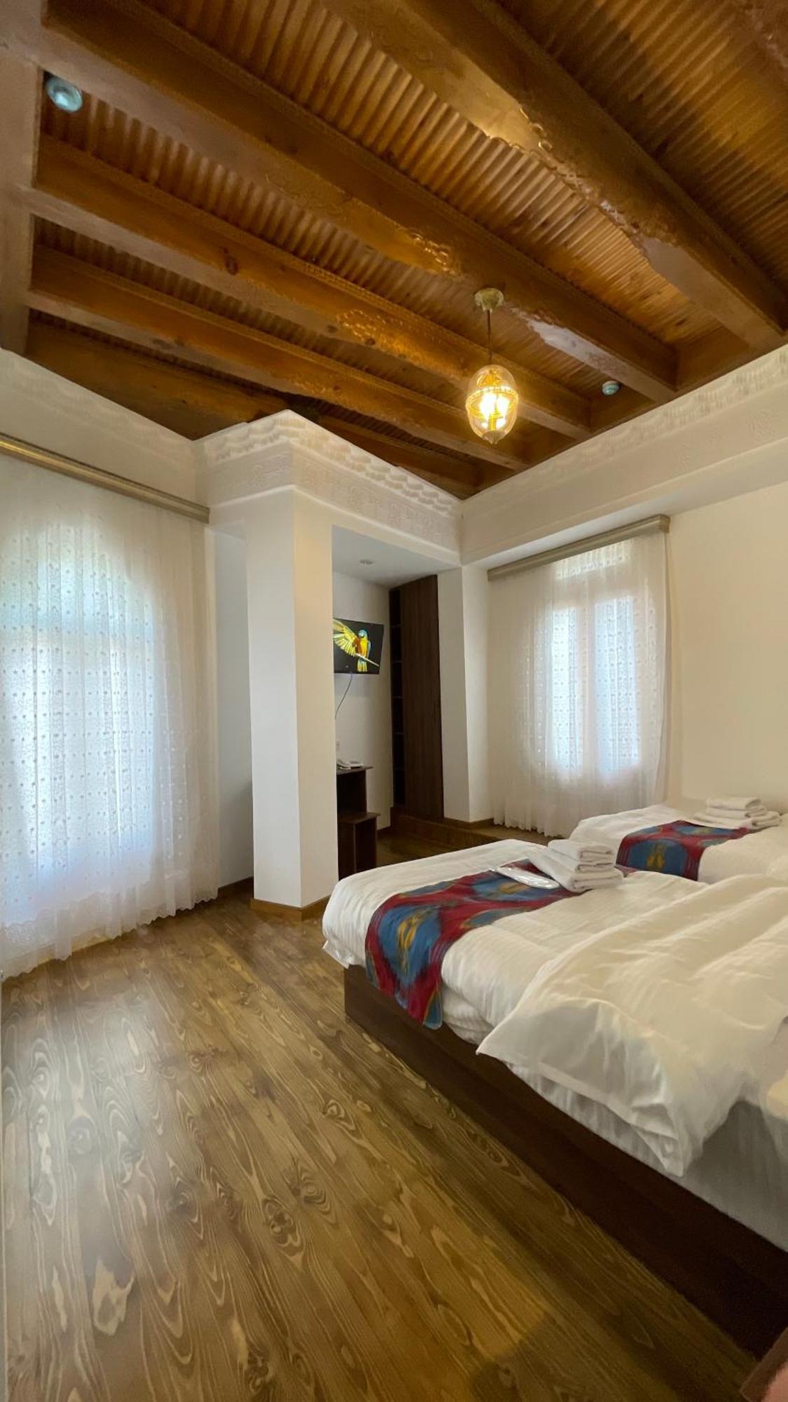 Mahbubakhon Guest House In Old City 부하라 외부 사진