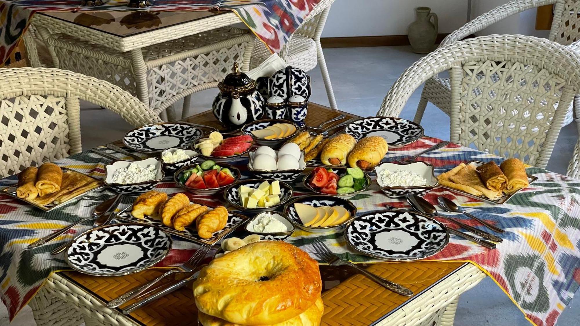Mahbubakhon Guest House In Old City 부하라 외부 사진