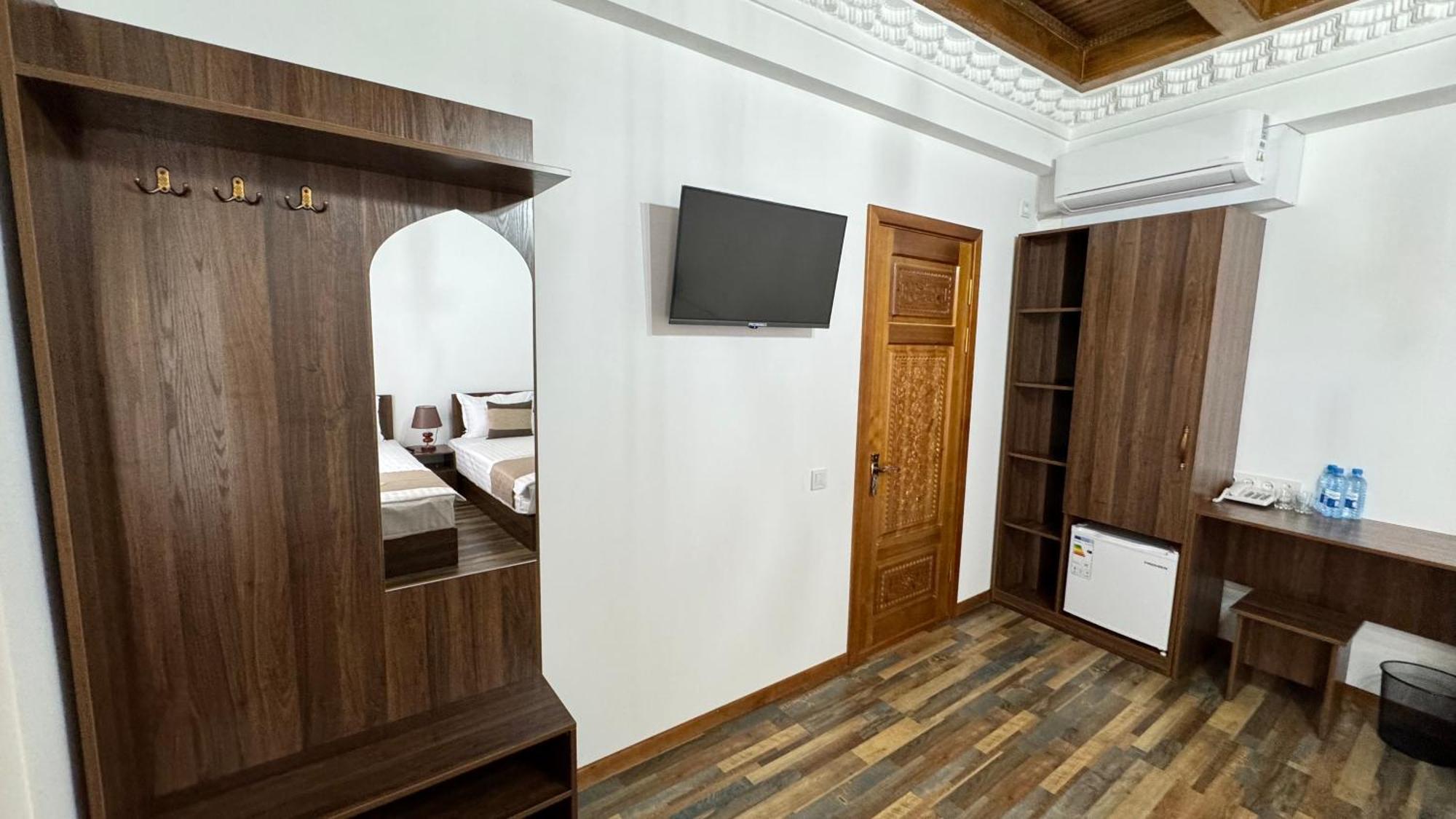 Mahbubakhon Guest House In Old City 부하라 외부 사진