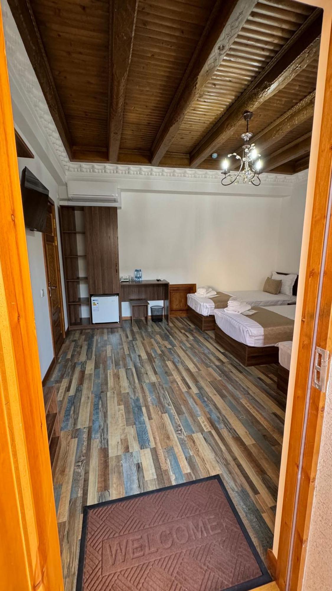 Mahbubakhon Guest House In Old City 부하라 외부 사진