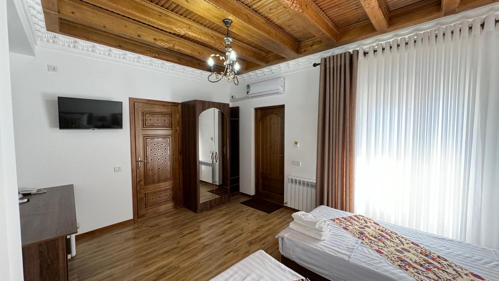 Mahbubakhon Guest House In Old City 부하라 외부 사진