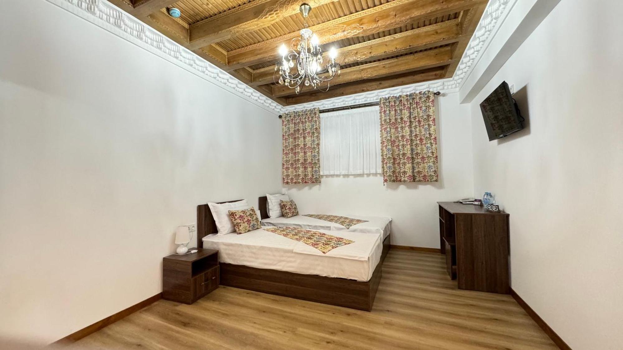 Mahbubakhon Guest House In Old City 부하라 외부 사진