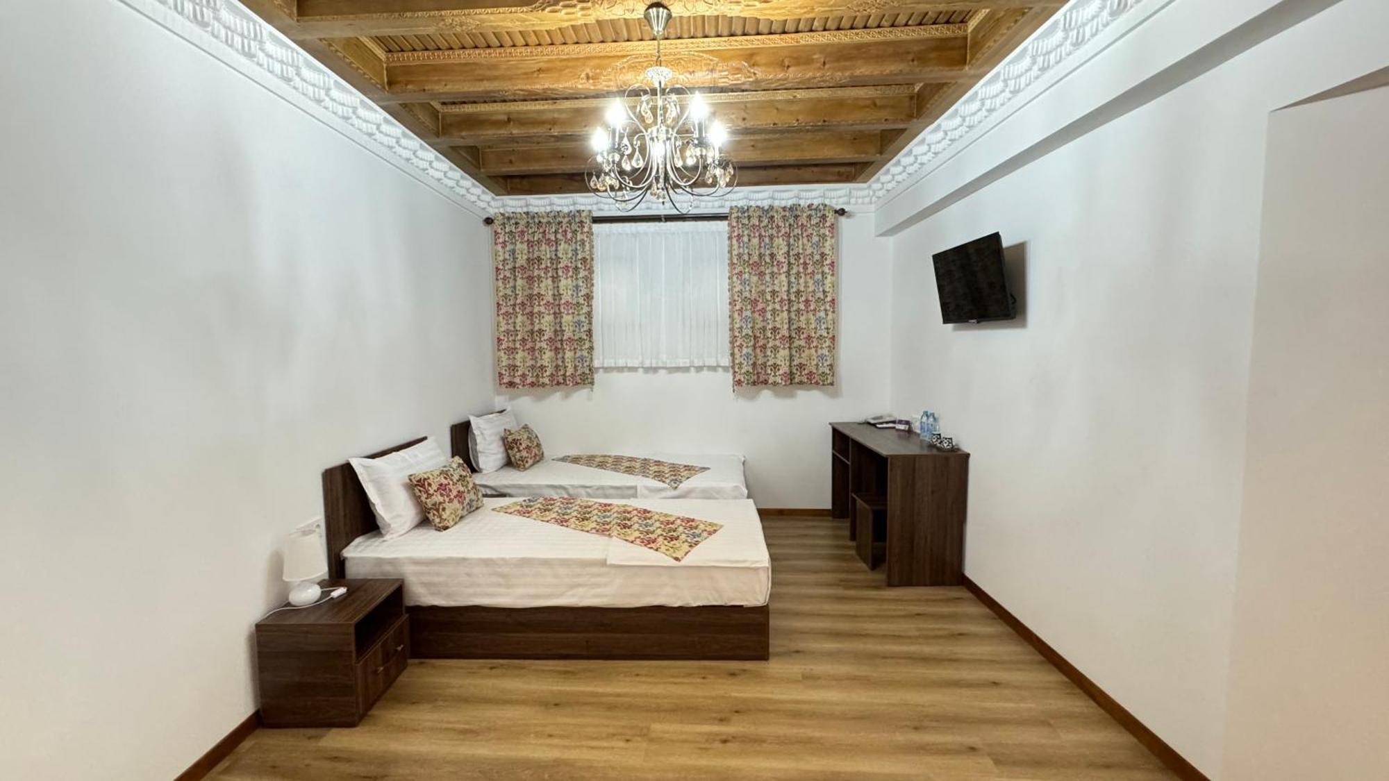Mahbubakhon Guest House In Old City 부하라 외부 사진